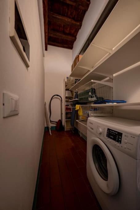 Raffinato Trilocale San Frediano Apartment Florence Exterior photo
